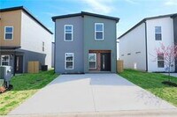 Building Photo - $1400.00 MOVE IN CREDITv- Charming 2-Bed with Granite Elegance on Tennessee Ave, Centerton!