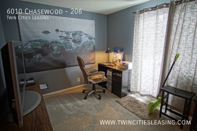 Building Photo - 6010 Chasewood Pkwy