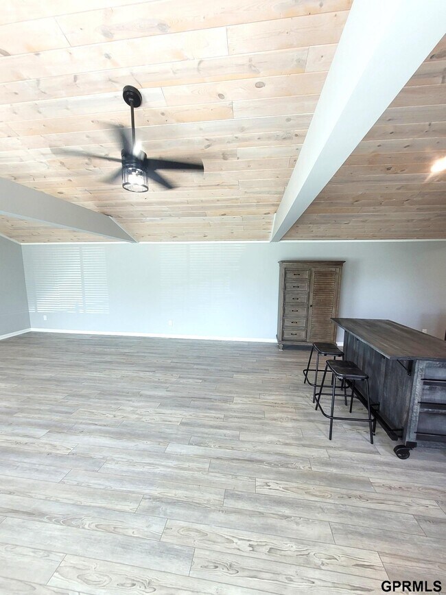 Building Photo - 1202 Lake Ct