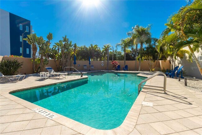 Building Photo - 824 Padua Ln