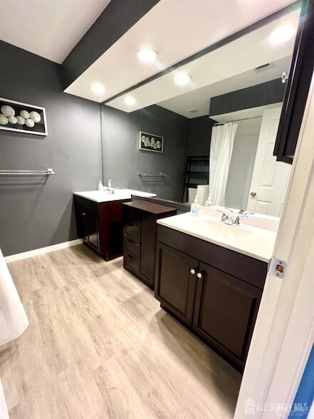 Building Photo - 505 Woodhaven Dr