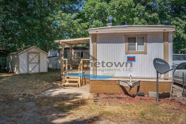 Building Photo - Very Nice 2 Bed 1 Bath Single Wide Mobile in Downtown Hayden!