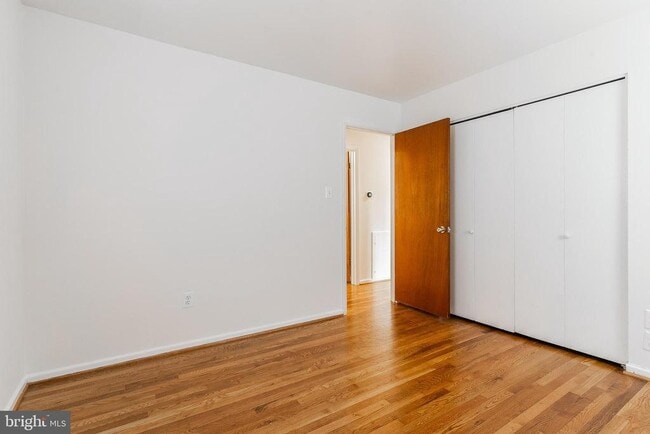 Building Photo - 6609 Bowie Dr