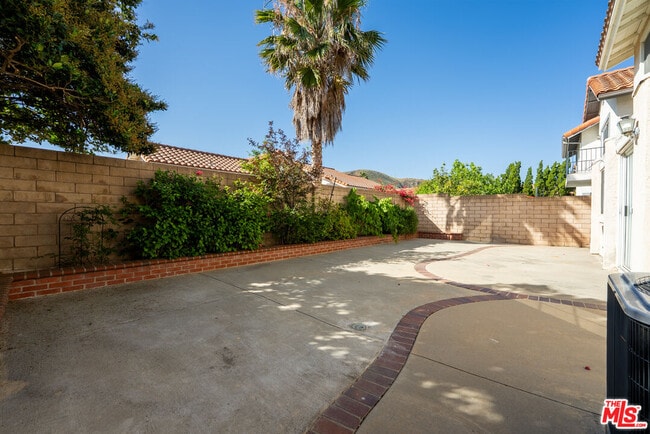 Building Photo - 12023 Stone Gate Way