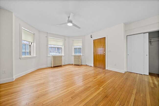 Building Photo - 48 Fenway