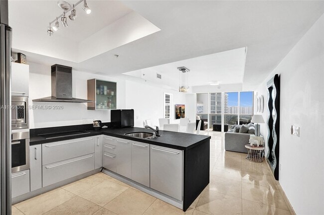 Building Photo - 18201 Collins Ave