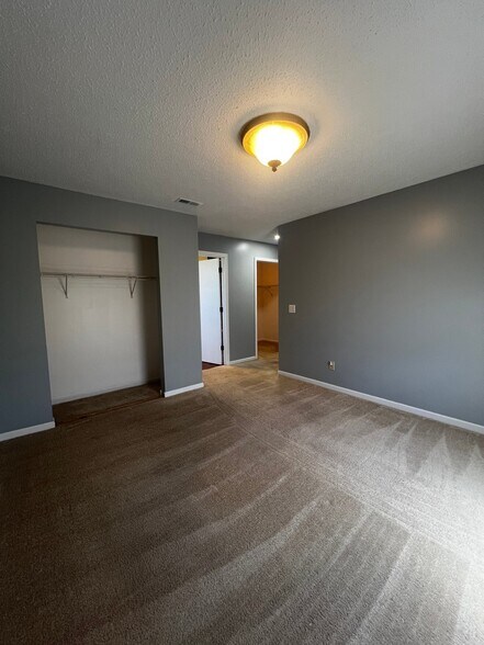 Building Photo - 1110 3rd Loop Rd