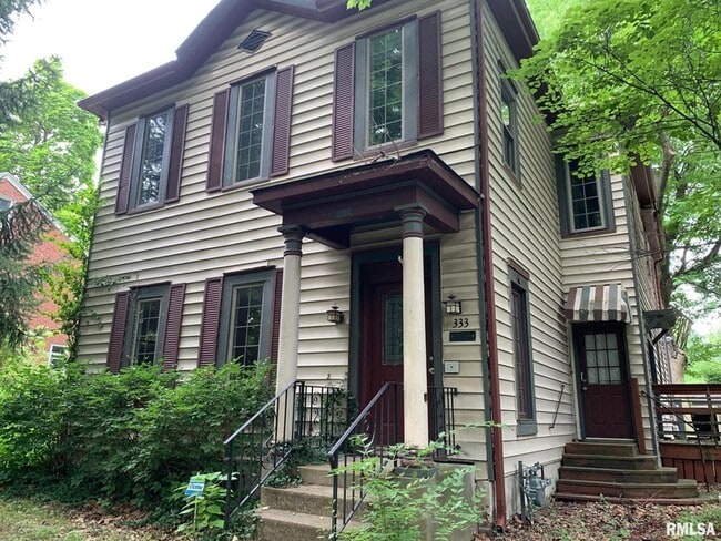 Building Photo - 333 S Douglas Ave