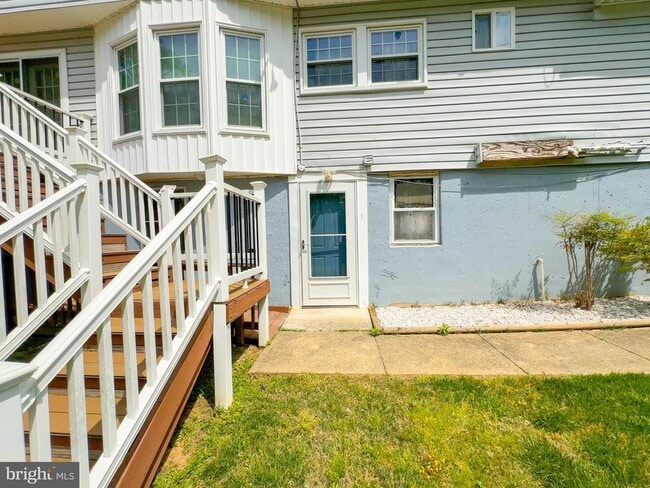 Building Photo - 11803 Drummond Ct