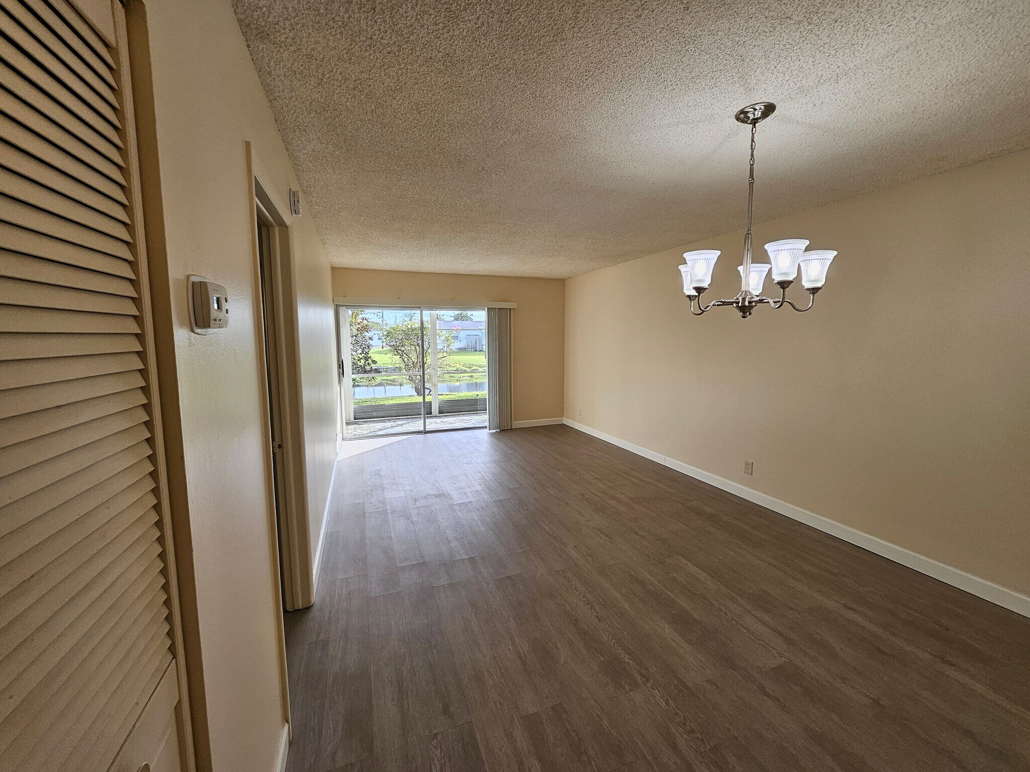 LIVING ROOM - 2900 NW 46th Ave