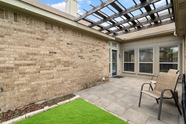 Building Photo - 7501 Caribbean Dr