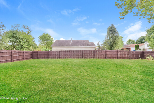Building Photo - 3000 Barlows Brook Rd