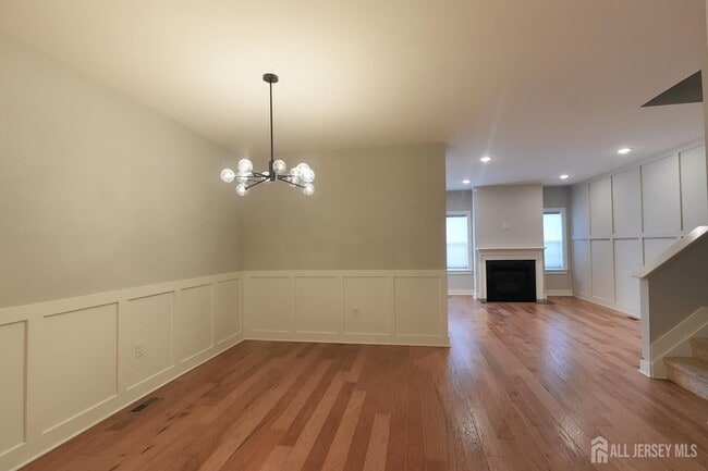 Building Photo - 1404 Tavern Rd