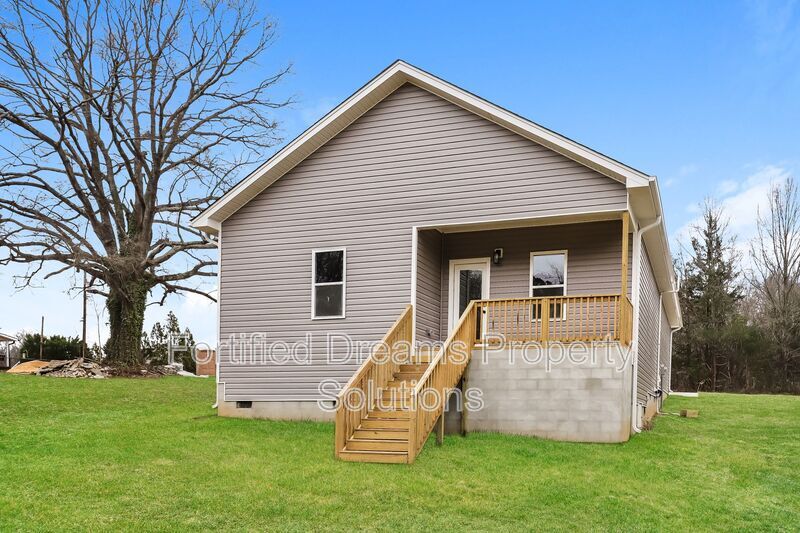 Building Photo - 1227 St Regis Dr