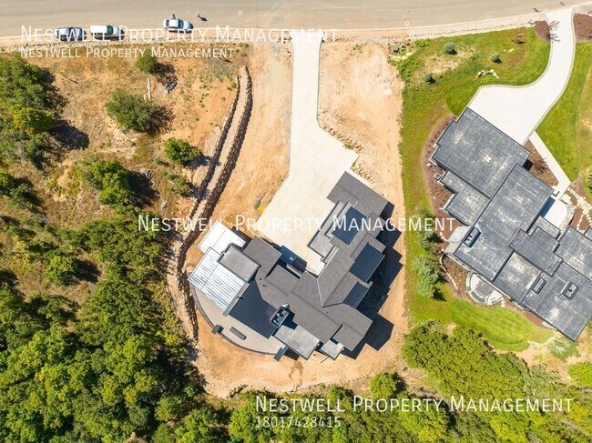 Building Photo - Brand New Luxury Home in Woodland Hills