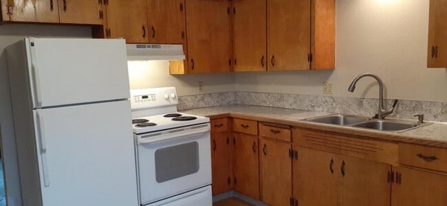 Building Photo - 274 SE Kingwood Ave