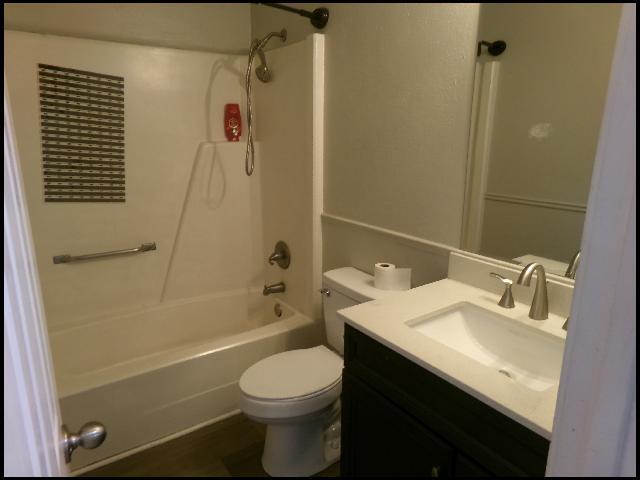 Building Photo - 34 Paige Ave