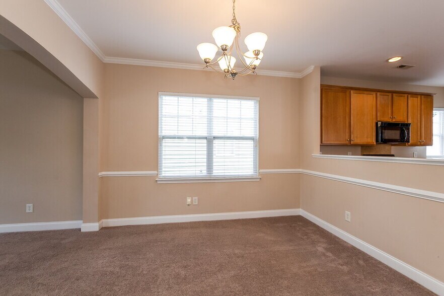 Building Photo - 13768 Aldenbrook Dr