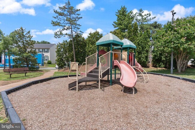 Building Photo - 8073 Morning Meadow Ct