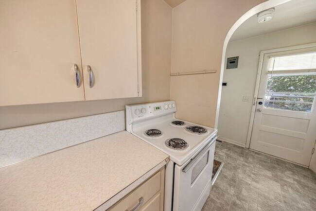 Building Photo - Cozy 1 bedroom in Downtown Grand Junction
