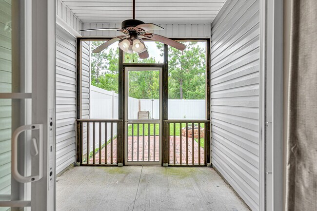 Building Photo - 310 Cedar Island Trail