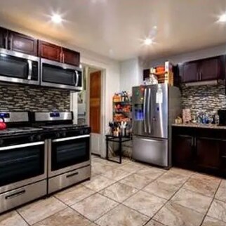 Building Photo - 151 Front St