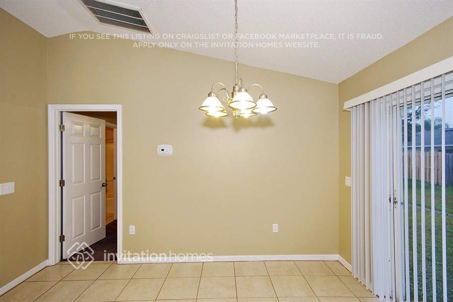 Building Photo - 711 Hawk Ln