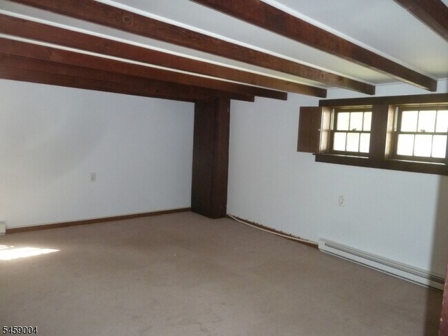Building Photo - 89 Asbury Rd