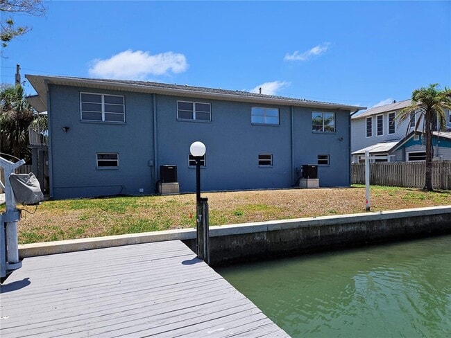 Building Photo - 380 137th Ave Cir