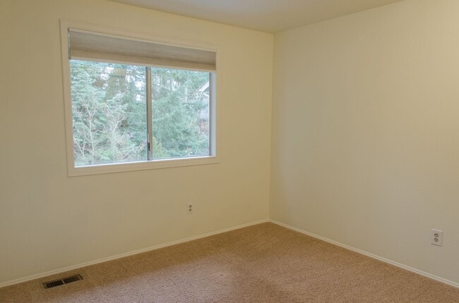 Building Photo - 3bd/2.5ba Issaquah Home
