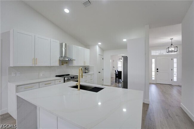 Building Photo - 2822 NW 7th Terrace