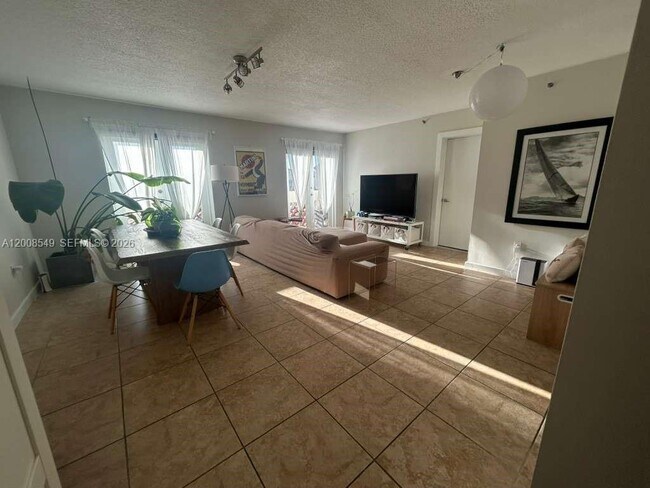 Building Photo - 227 Michigan Ave