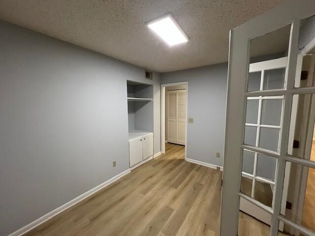 Building Photo - 23 Catalonia Ct