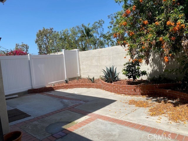 Building Photo - 26941 Stonehaven