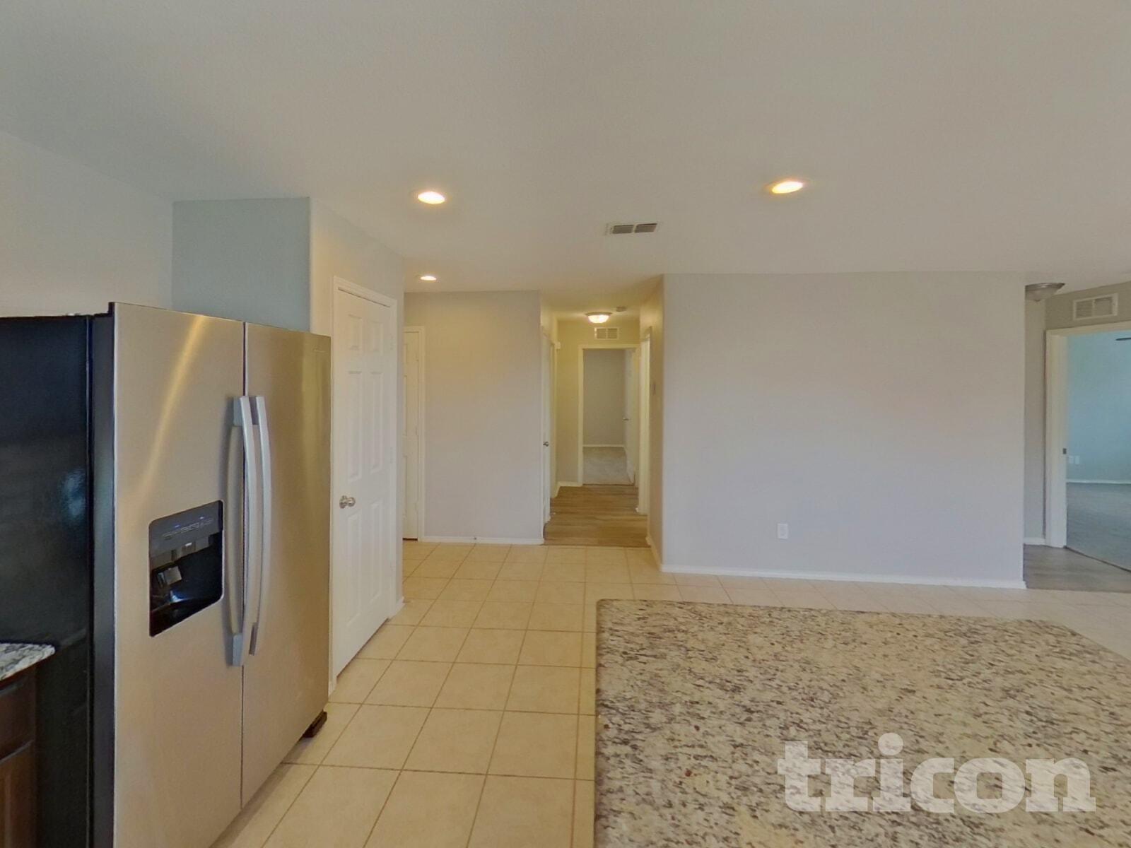 Building Photo - 1136 Foxglove Ln