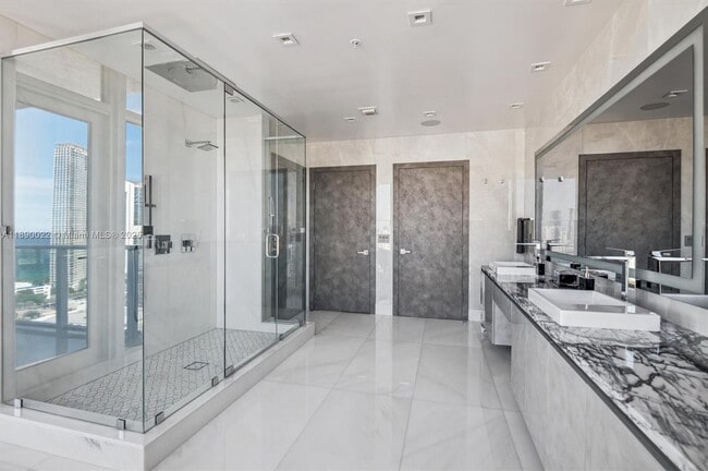 Building Photo - 330 Sunny Isles Blvd