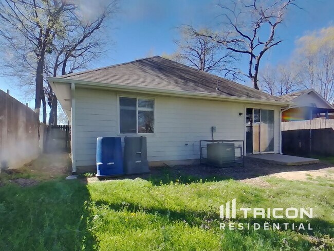 Building Photo - 3709 Pueblo St