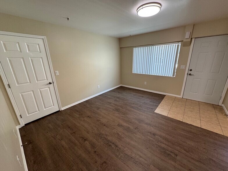 Building Photo - 6842 Morella Ave