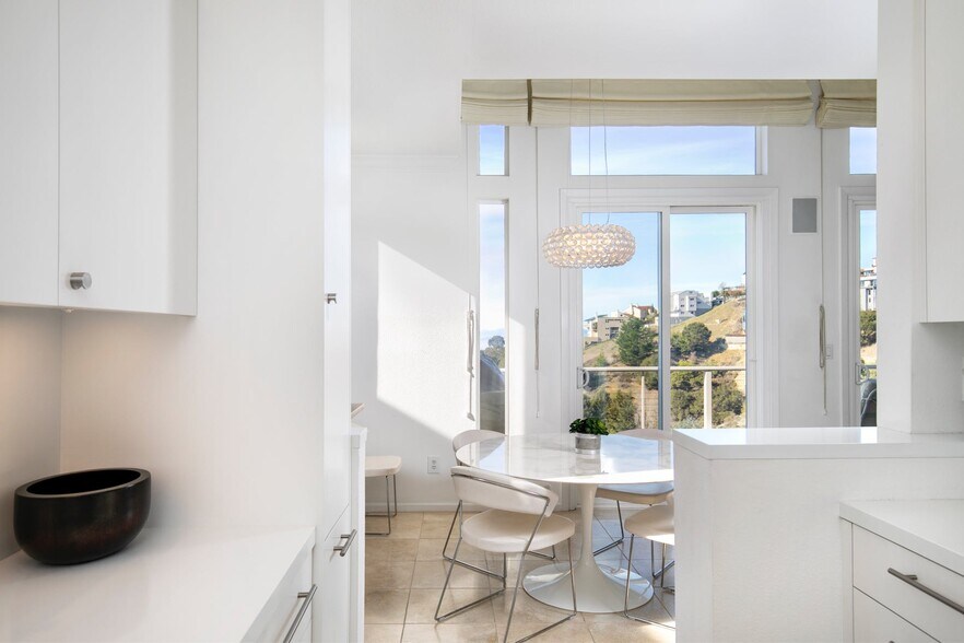 Building Photo - 26 Spyglass Hl