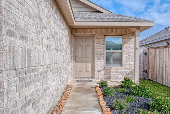 Building Photo - 26818 Wilderye Cv Ln
