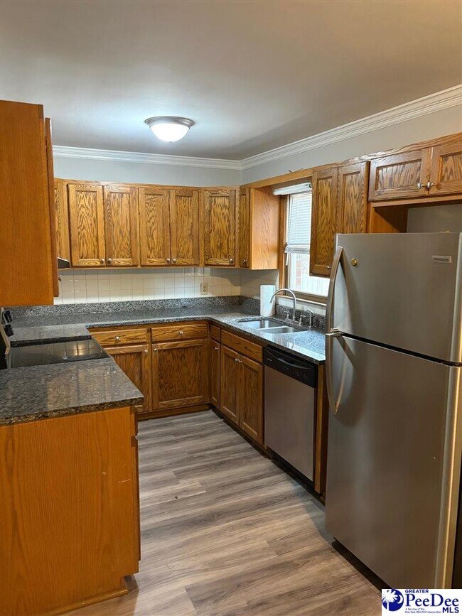 Building Photo - 3695 Claussen Rd