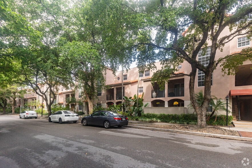 Building Photo - Fountain House Apartments