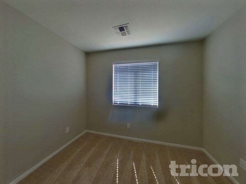 Building Photo - 8717 W Hammond Ln