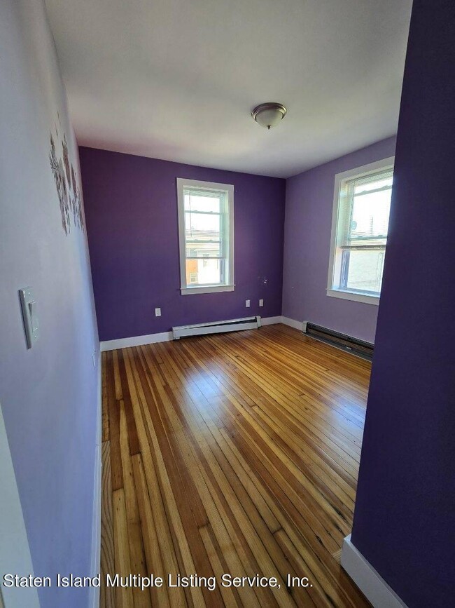 Building Photo - 542 BROADWAY-