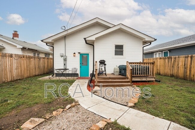 Building Photo - 1740 S Randolph St