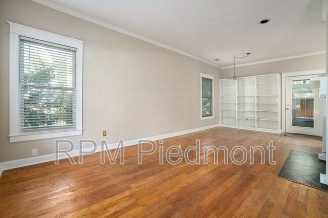 Building Photo - 388 Oakland Ave SE