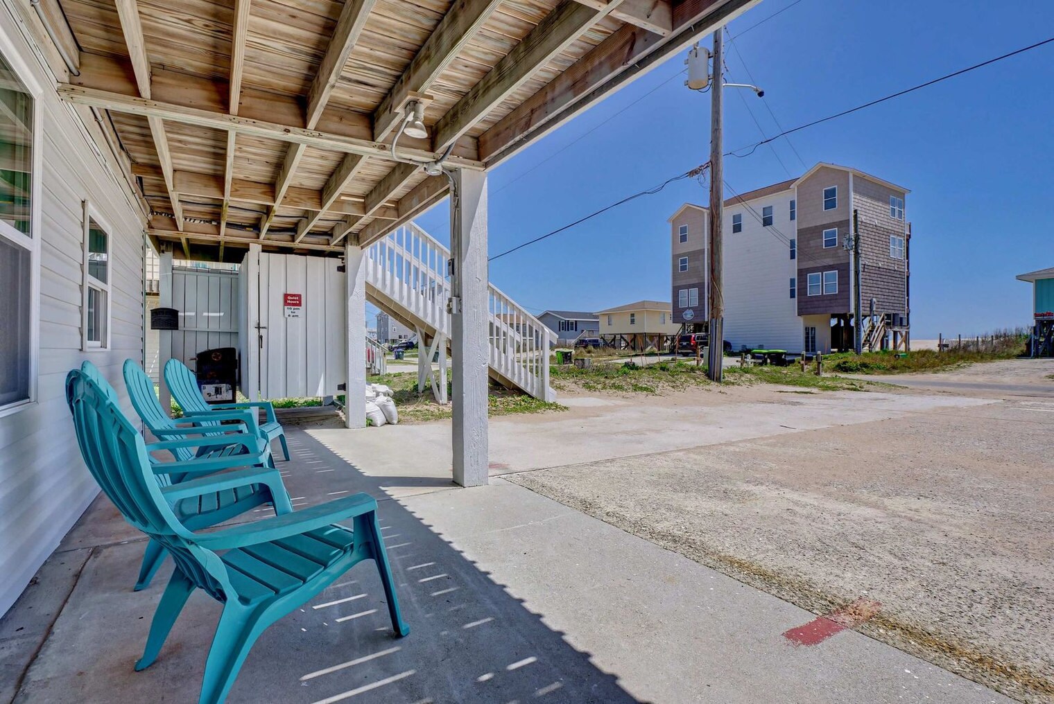 Building Photo - 237 Sea Shore Dr