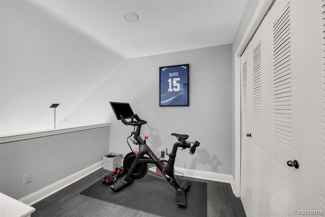 Building Photo - 3285 Newbury Pl