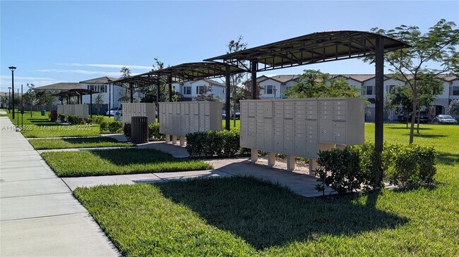 Building Photo - 12884 SW 232nd Ln