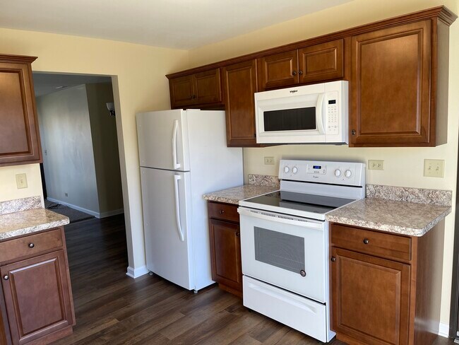 Building Photo - 1495 Georgia Ct